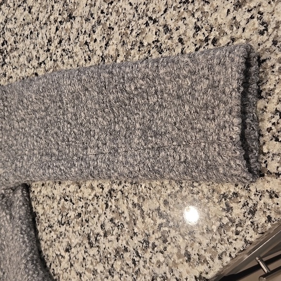 H&M TEXTURED GREY BOUCLE WOOL BLEND LONG COAT. SIZE 6. - Picture 10 of 10